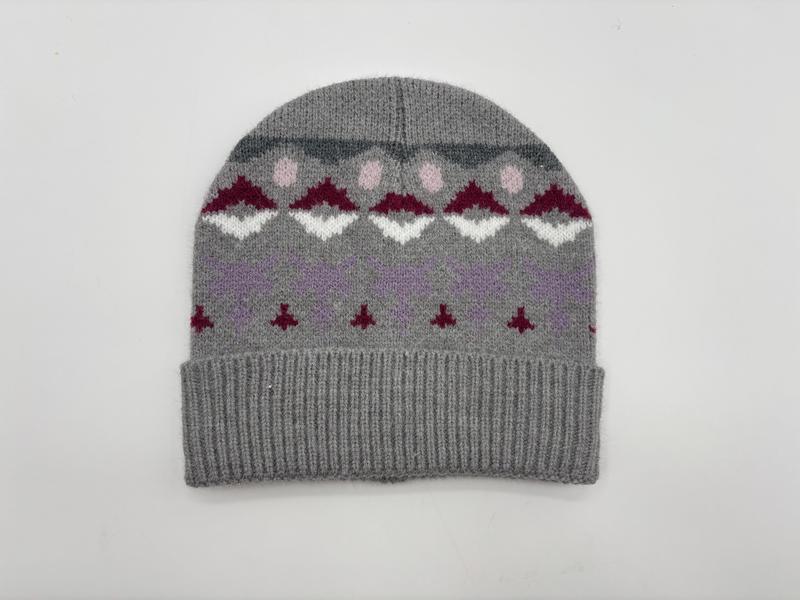 Graue Strickmütze mit Fair-Isle-Muster in Burgunder, Weiß, Rosa und Lavendel sowie breitem Rippenbündchen