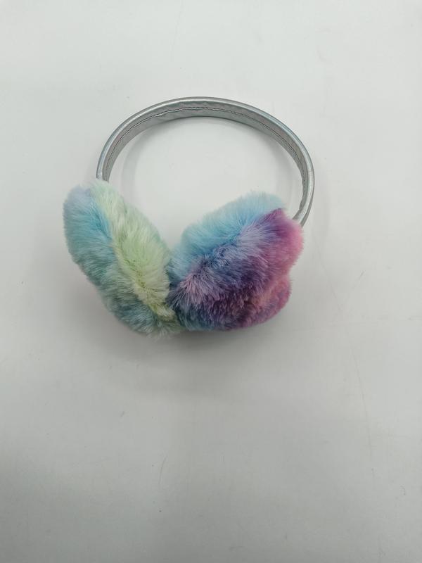 Bunte Plüsch-Ohrenschützer in Pastellfarben mit Batik-Muster in Lila, Blau und Grün, montiert auf silberfarbenem Metallhaarreif, Weißer Hintergrund